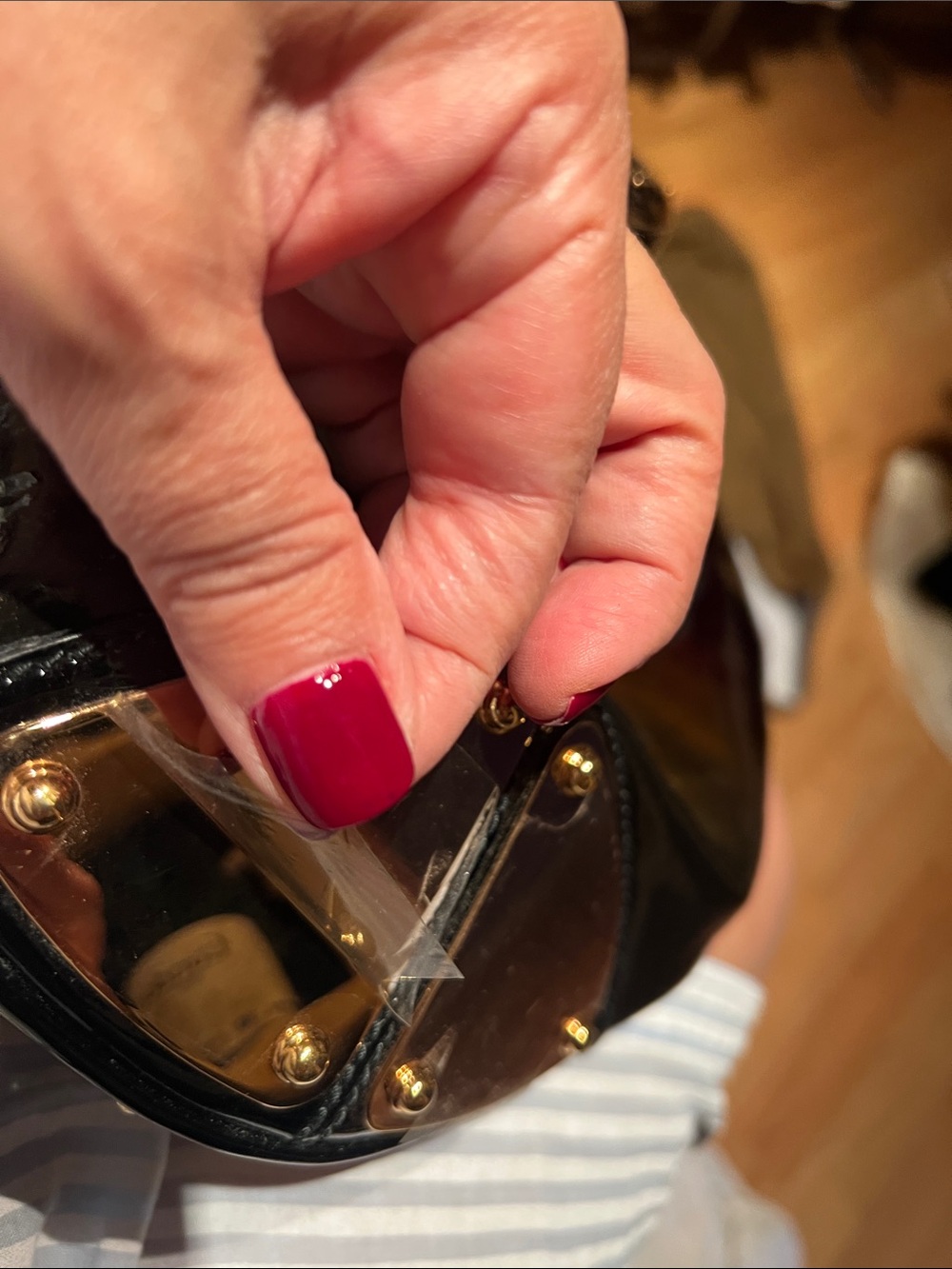 Gucci Black Patent Shoulder Bag with Tassel and Gold Hardware - Picture 14 of 16